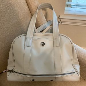 Lululemon om for all bag